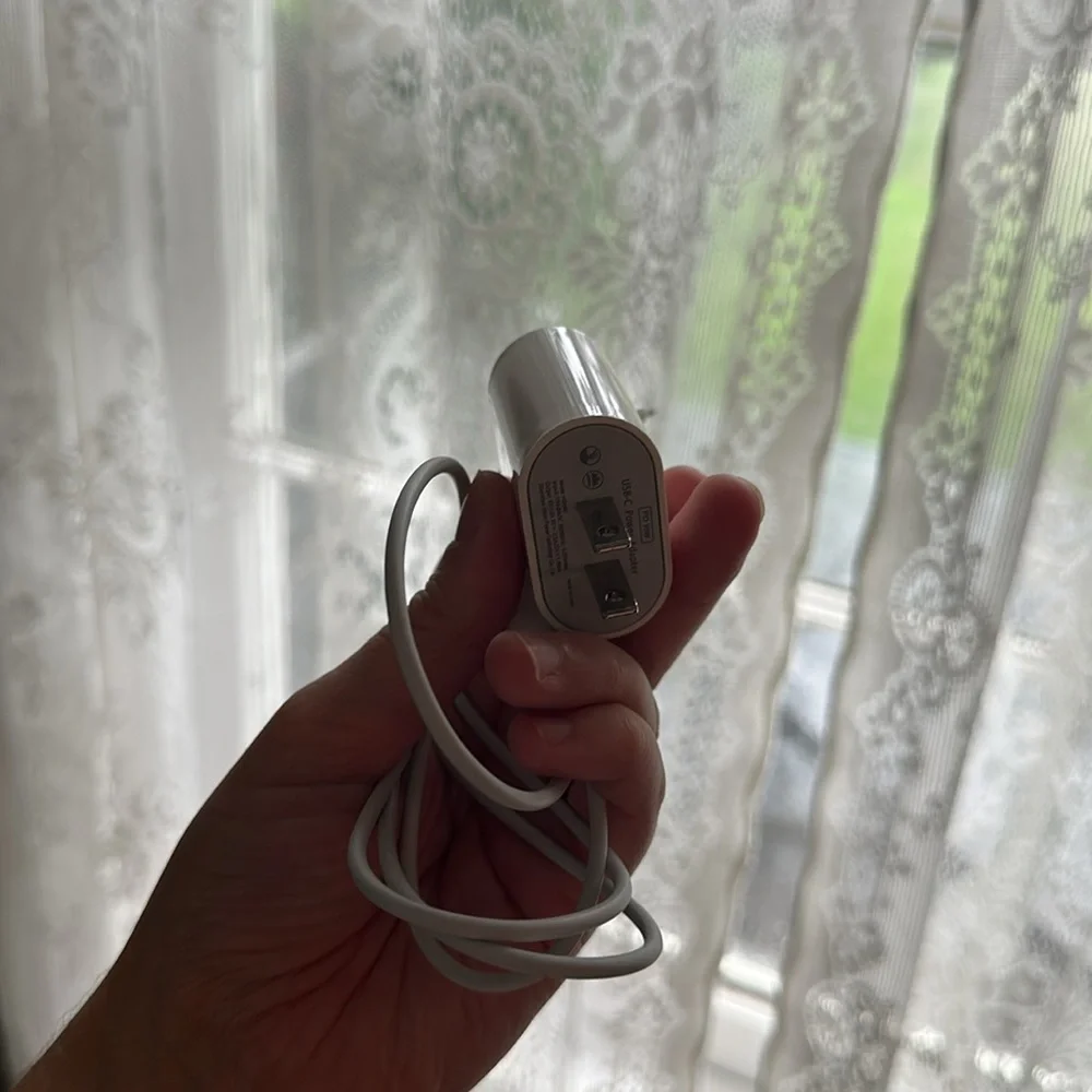 White USB Wall Charger with Cable